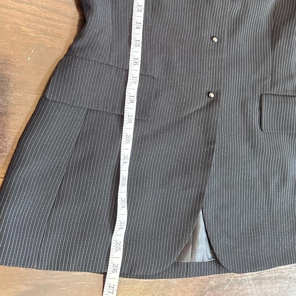 Tahari Arthur S Levine career black striped fitted blazer size 6 - Picture 12 of 15